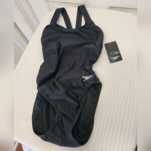 NWT Black Speedo Swimsuit size 6/32, Retail $39.99